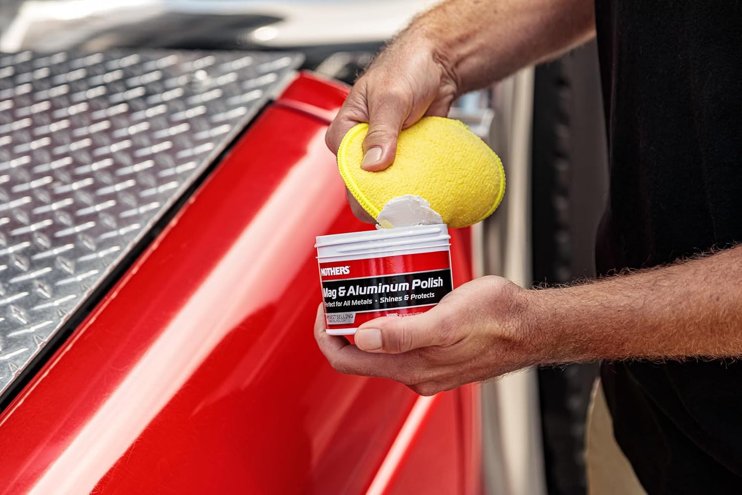 Mothers Mag & Aluminum Polish, 10 Oz. – Brilliant Shine, Easy to Use, for All Uncoated & Unplated Metals Including Aluminum Wheels, Stainless Steel Trim and Exhaust Tips, Brass & More (05101)