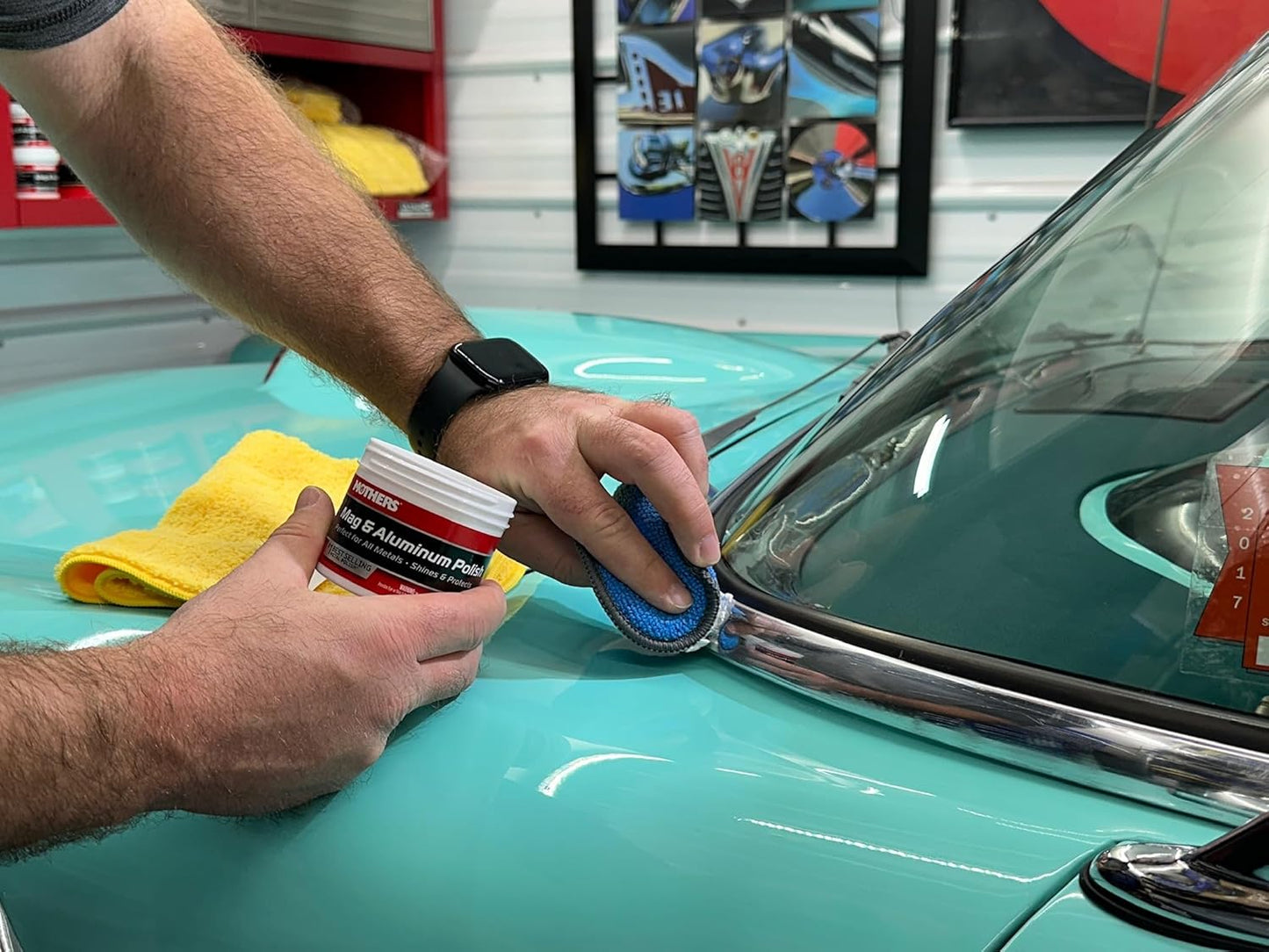 Mothers Mag & Aluminum Polish, 10 Oz. – Brilliant Shine, Easy to Use, for All Uncoated & Unplated Metals Including Aluminum Wheels, Stainless Steel Trim and Exhaust Tips, Brass & More (05101)