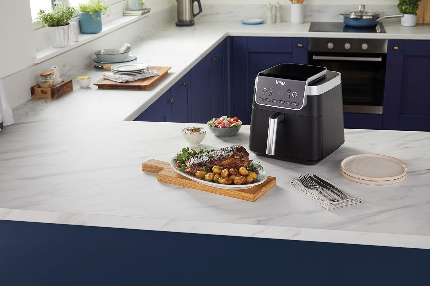 Air Fryer Pro XL 6.2L, 6 Cooking Functions, Space Saving Design, 6.2L Capacity, Max Crisp Technology, AF181ANZ, Black