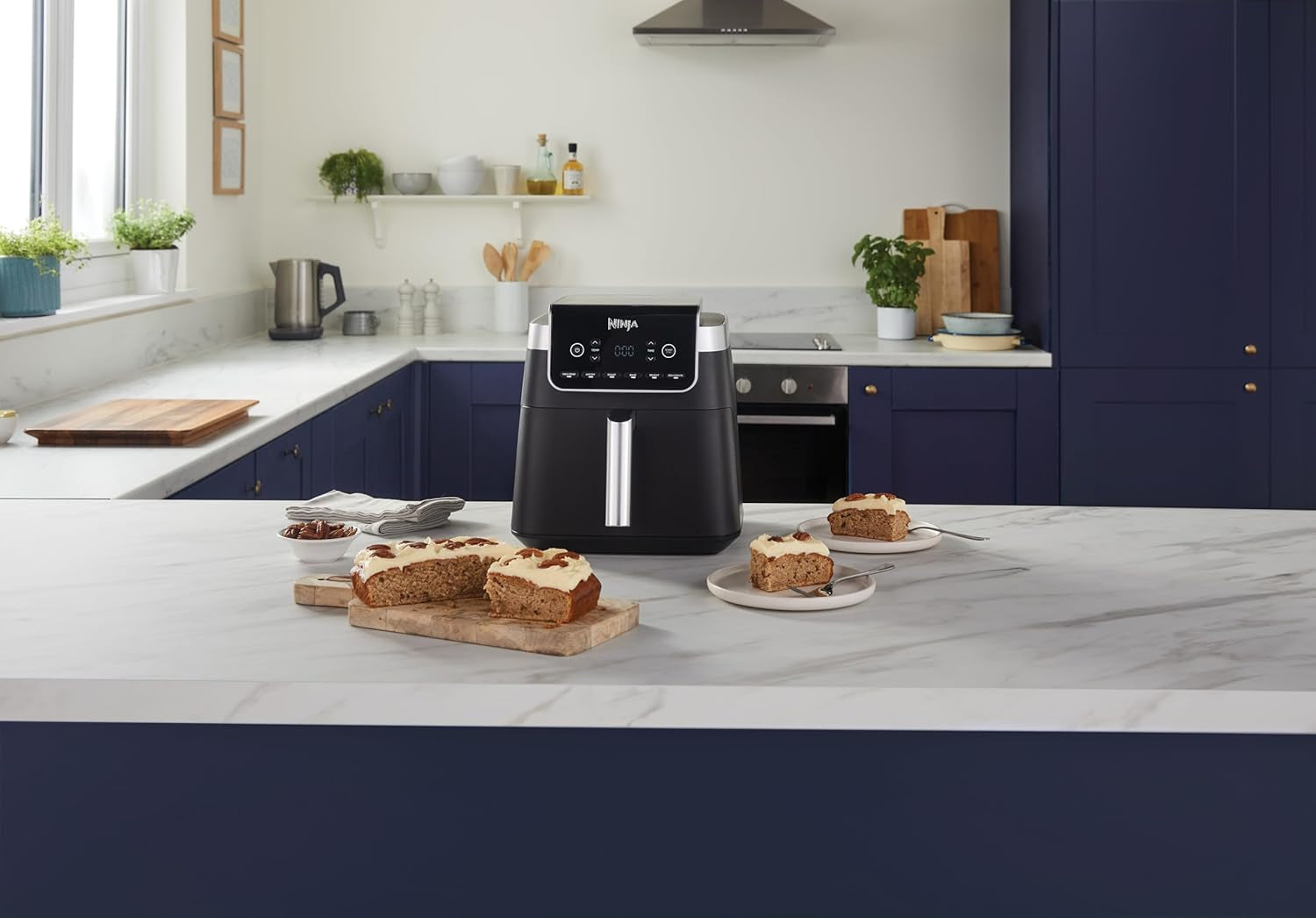Air Fryer Pro XL 6.2L, 6 Cooking Functions, Space Saving Design, 6.2L Capacity, Max Crisp Technology, AF181ANZ, Black