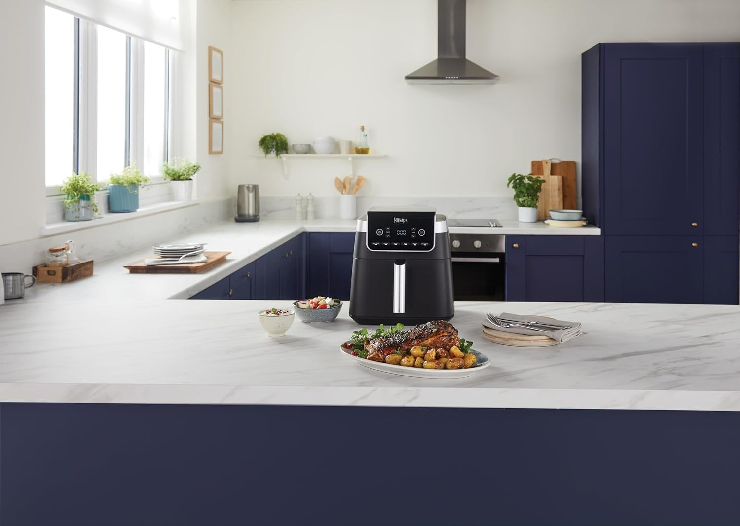 Air Fryer Pro XL 6.2L, 6 Cooking Functions, Space Saving Design, 6.2L Capacity, Max Crisp Technology, AF181ANZ, Black