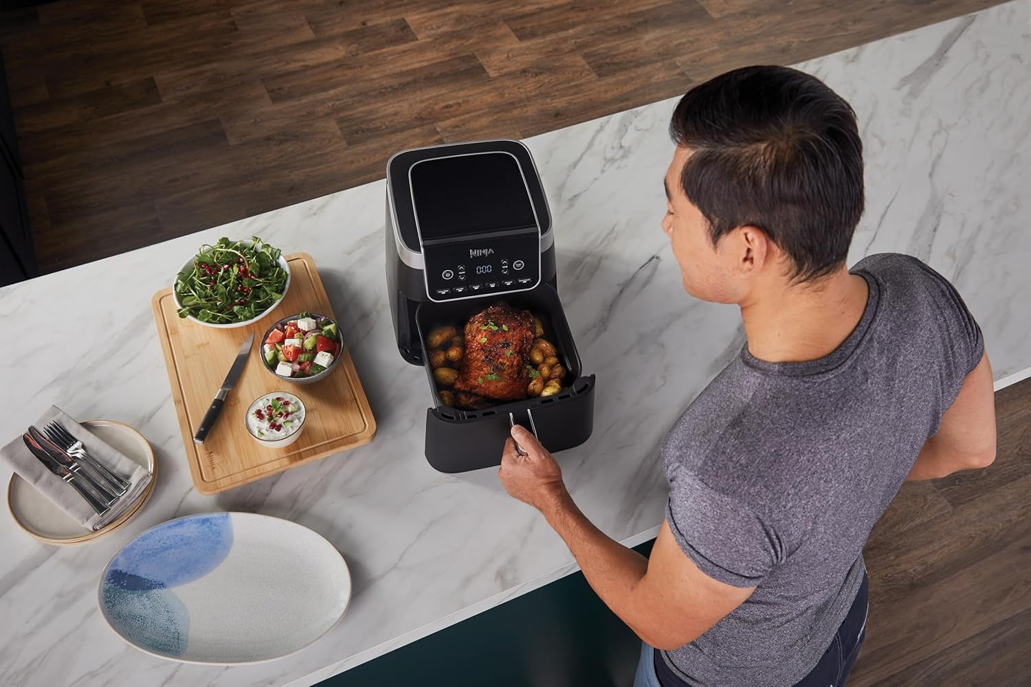 Air Fryer Pro XL 6.2L, 6 Cooking Functions, Space Saving Design, 6.2L Capacity, Max Crisp Technology, AF181ANZ, Black