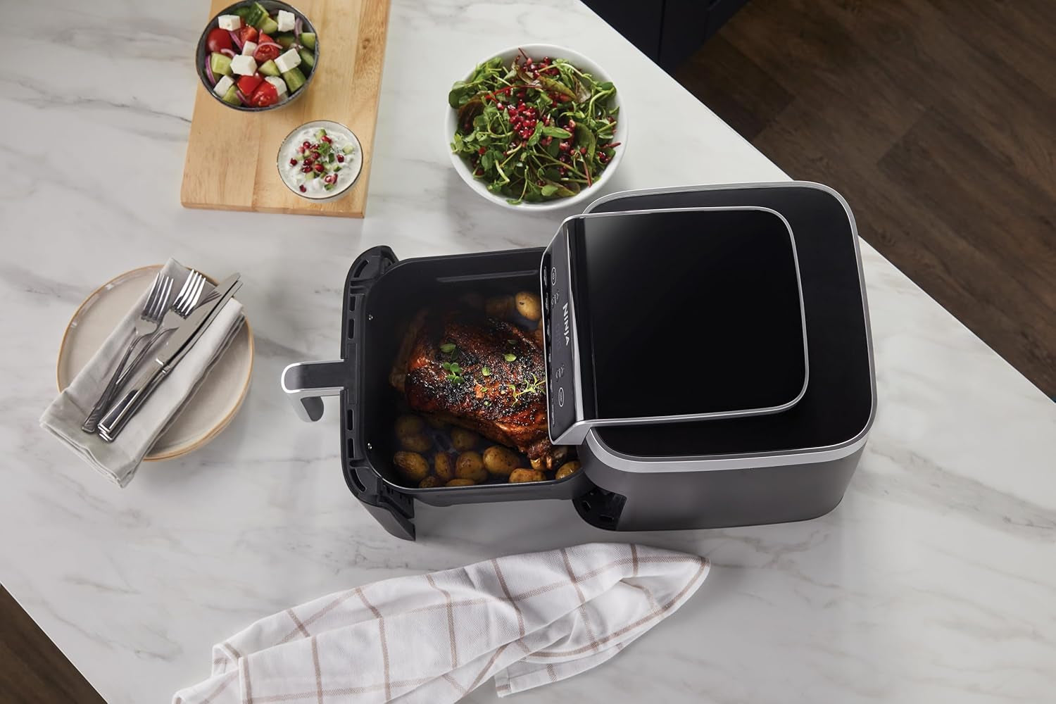 Air Fryer Pro XL 6.2L, 6 Cooking Functions, Space Saving Design, 6.2L Capacity, Max Crisp Technology, AF181ANZ, Black