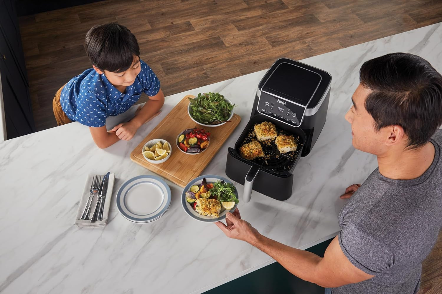 Air Fryer Pro XL 6.2L, 6 Cooking Functions, Space Saving Design, 6.2L Capacity, Max Crisp Technology, AF181ANZ, Black